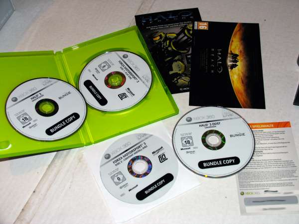 Консоль Xbox 360 - Elite Black + Halo 3: ODST & Forza Motorsport 3 распаковка